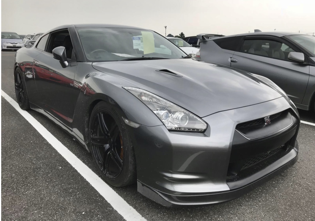 ガンメタのr35が ハコスカ フェアレディz等の旧車販売ティーバレー Teavalley Blog